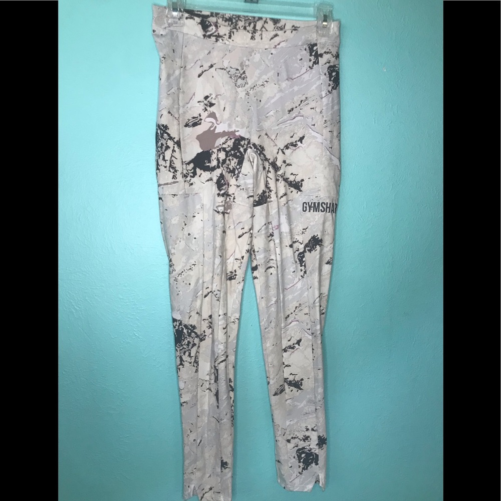 ORI LEGGINGS

Gymshark Womens marble leggings - Picture 2 of 6